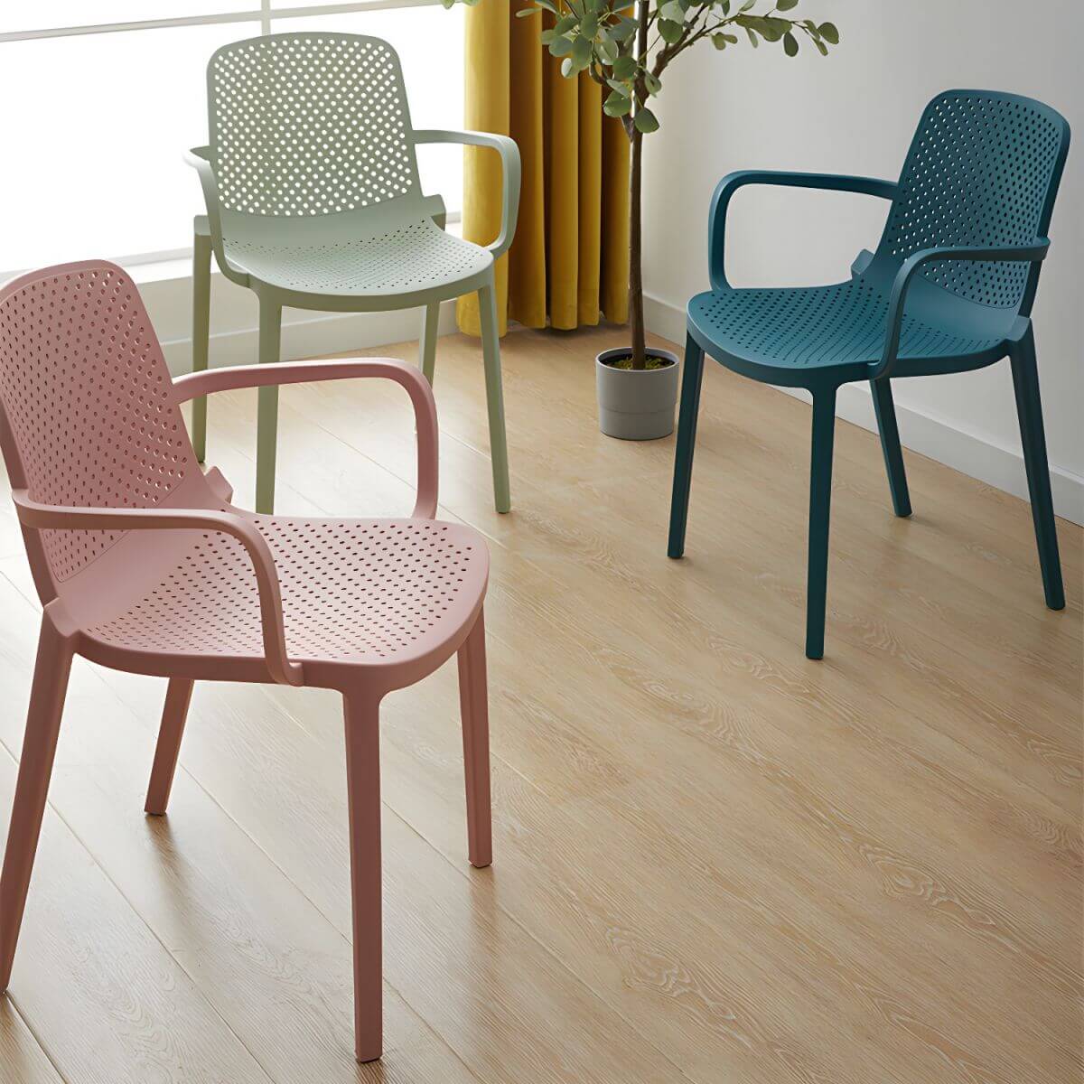 Acrylic modern plastic dining chair with solid back, 32 inches high, ideal for restaurant seating