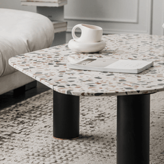 Table basse contemporaine en terrazzo - Idéale pour les petits logements et les bureaux chics