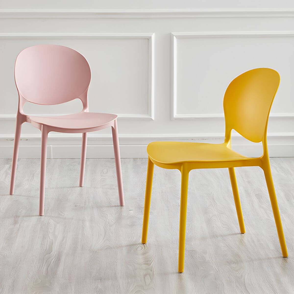 Modern acrylic dining side chair with open back, 32 inches tall, ideal for restaurant seating