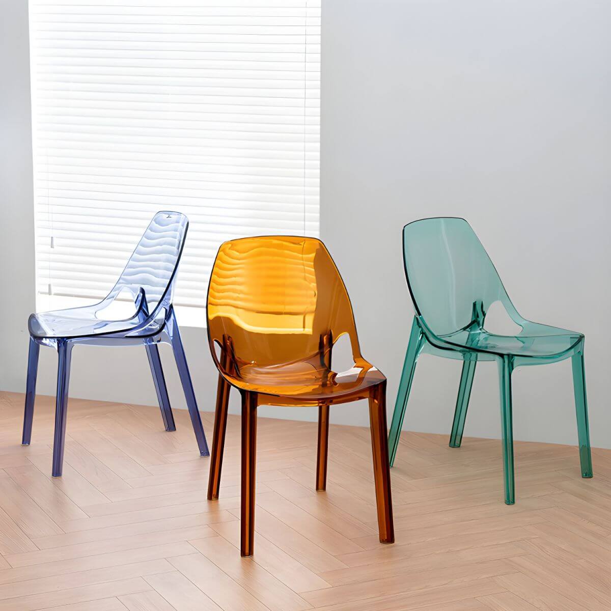 Armless acrylic side Parsons dining chair for indoor home use main product image Image principale du produit