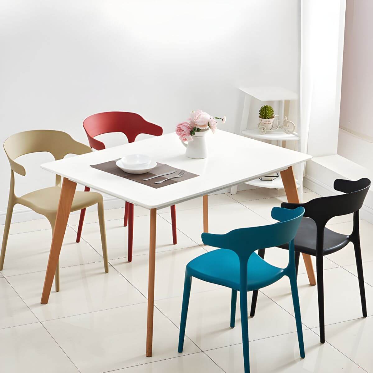 Acrylic Nordic dining chair with backrest and armrests, featuring clear acrylic legs