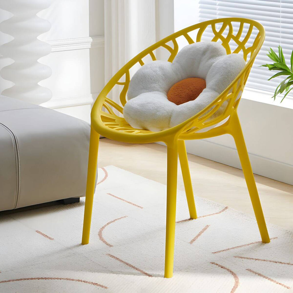 Scandinavian style sloped arm chair made of plastic and acrylic, ideal for kitchen and dining areas