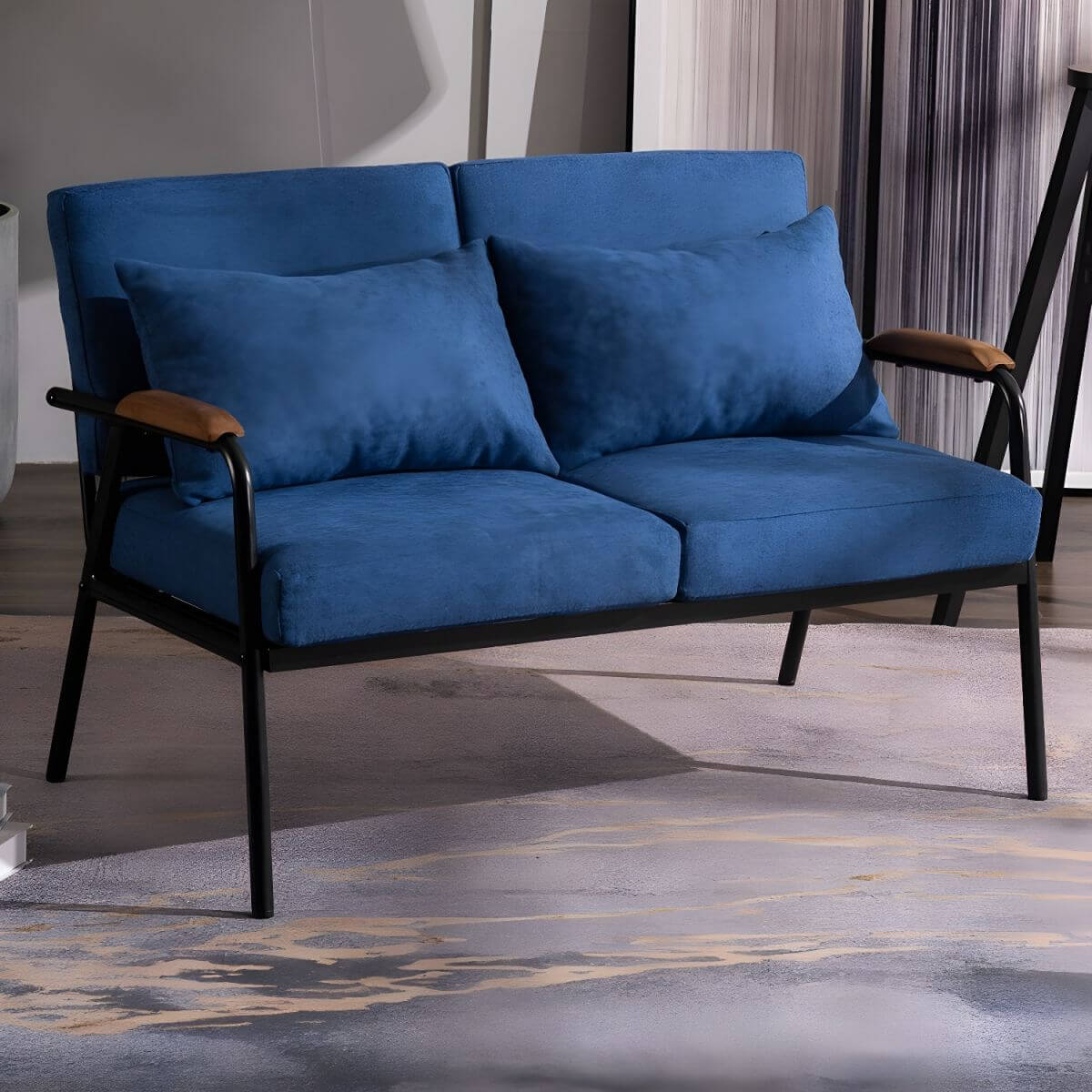 Mid century modern 2-seater sofa with black metal frame and solid wood arms