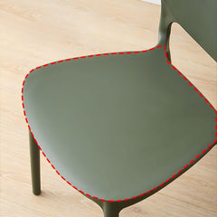 Scandinavian Plastic Dining Chair Open Back Side Chair with 4 Legs for Home Use Dining Chairs