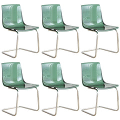 Scandinavian Style Non-Upholstered Side Chair in Plastic & Acrylic Dining Chairs