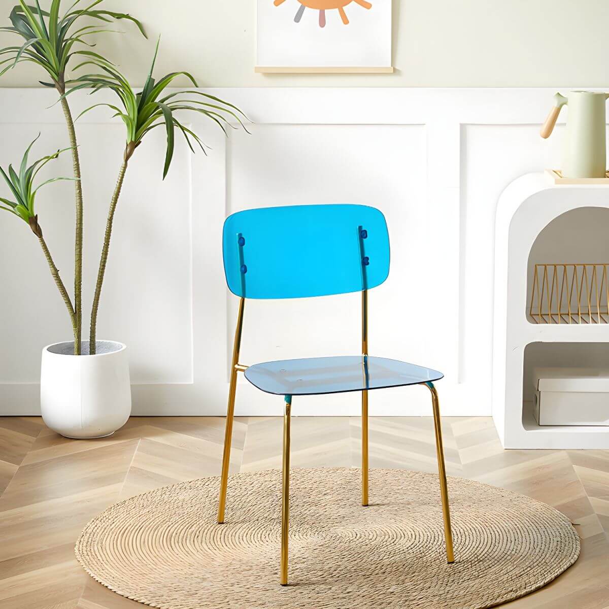 Transparent acrylic dining chair with modern design, perfect for living room and kitchen seating