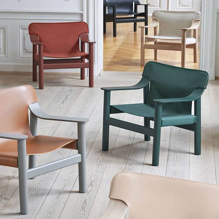 Industrial armchair in a cozy living room メイン画像