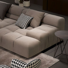 Versatile U-Shape sofa in contemporary decor