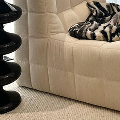 Cozy and inviting tufted chair design