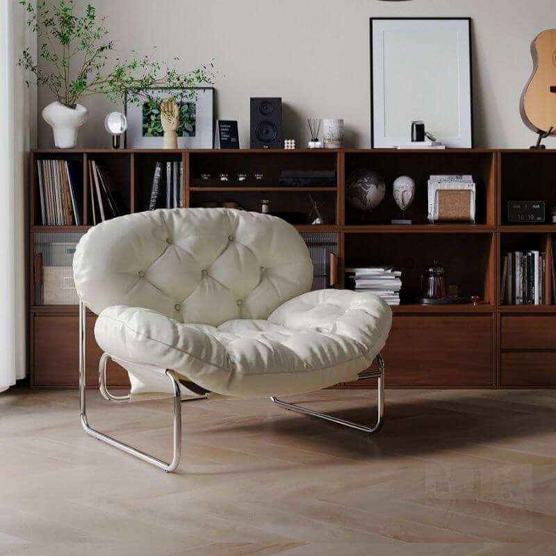 Chaise d'accent de couleur unie Noir/Crème avec couture décorative, dossier matelassé, cadre en métal et accoudoirs dans un style moderne et simple Image secondaire du produit