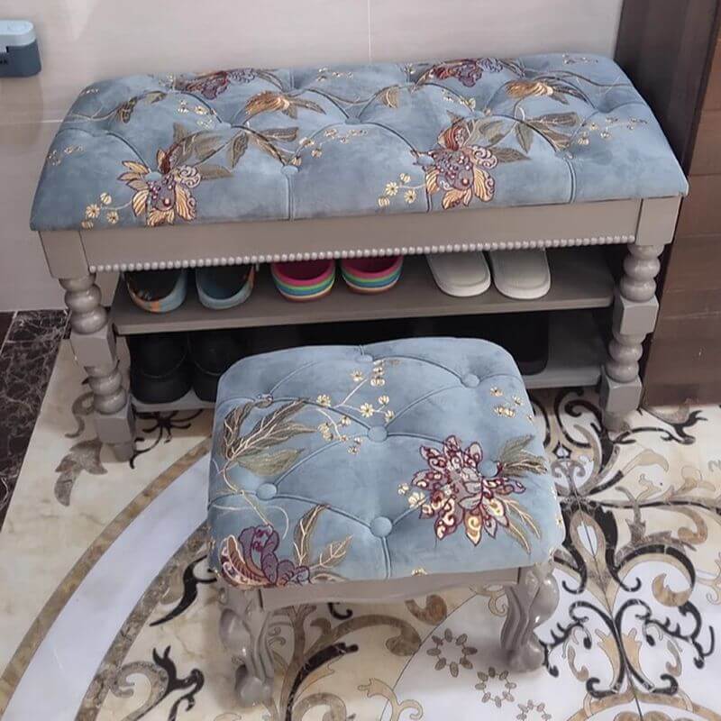 Stylish entryway furniture for small spaces