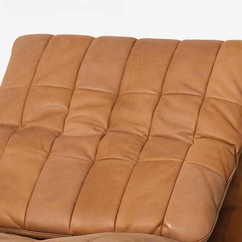 Solid color cushioning of the reclining chair