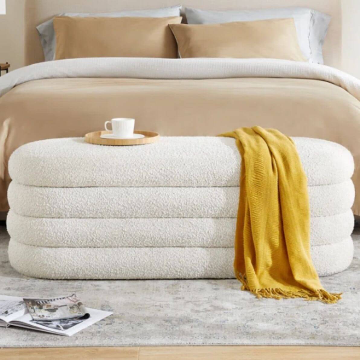 Chalk Simplistic Upholstered Bedroom Bench in White Main image