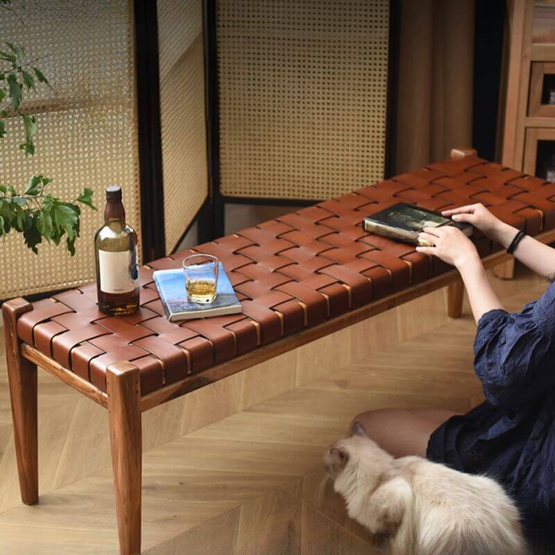 Cocoa Simple Solid Wood Accent Bench in Living Room