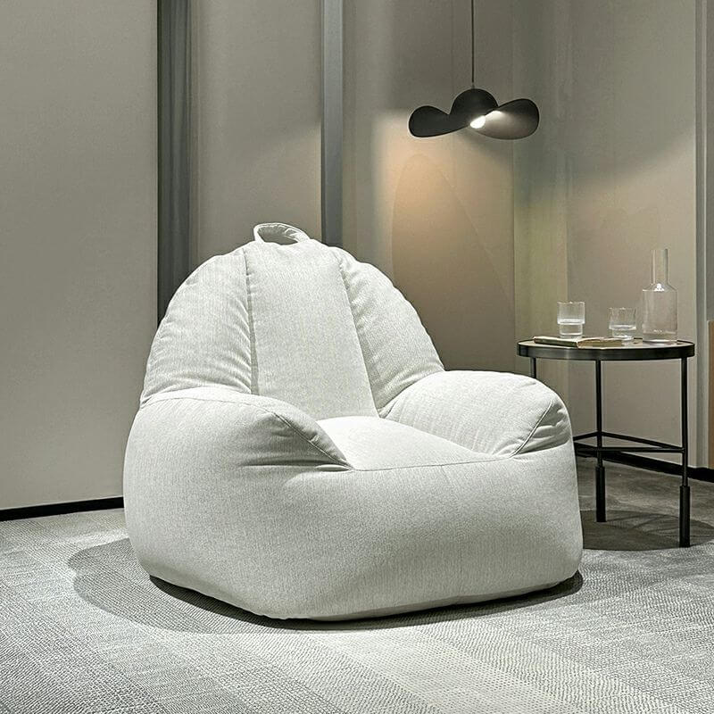 Bean bag chair in vibrant white color メイン画像