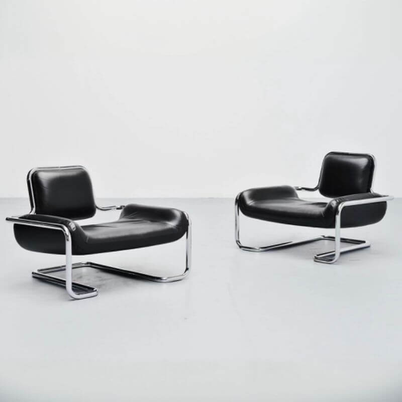 Contemporary accent chair in living room Main image