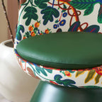 Comfortable side chair for entertaining