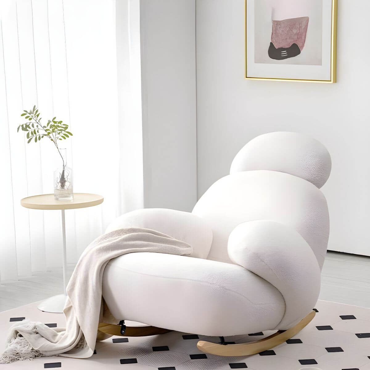 Indoor Modern Rocking Chair in White Sherpa Upholstery メイン画像