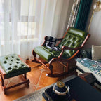 Chic accent chair with a vintage design