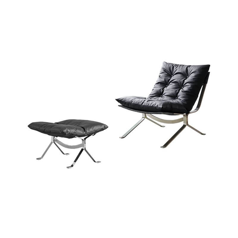 Midnight Black Accent Chair with Tufted Back メイン画像