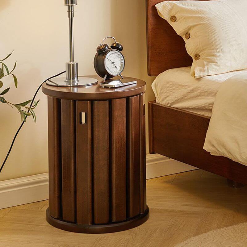 Minimalist Solid Color Utility Stool in Midnight Black Image principale du produit