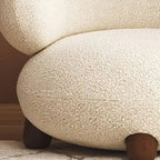 Elegant seating arrangement with Accent Chair