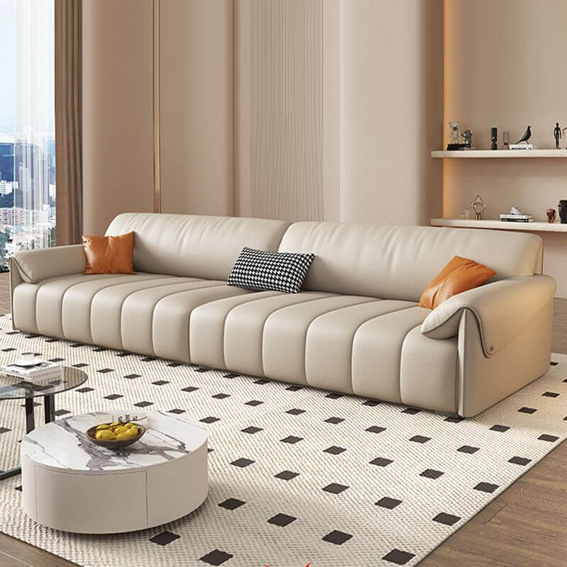Modern Off-White Sofa in Living Room メイン画像