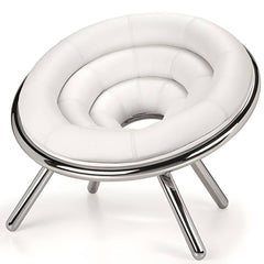 Comfortable seating area of the Papasan Chair