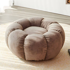 Elegant tufted seat of the ottoman