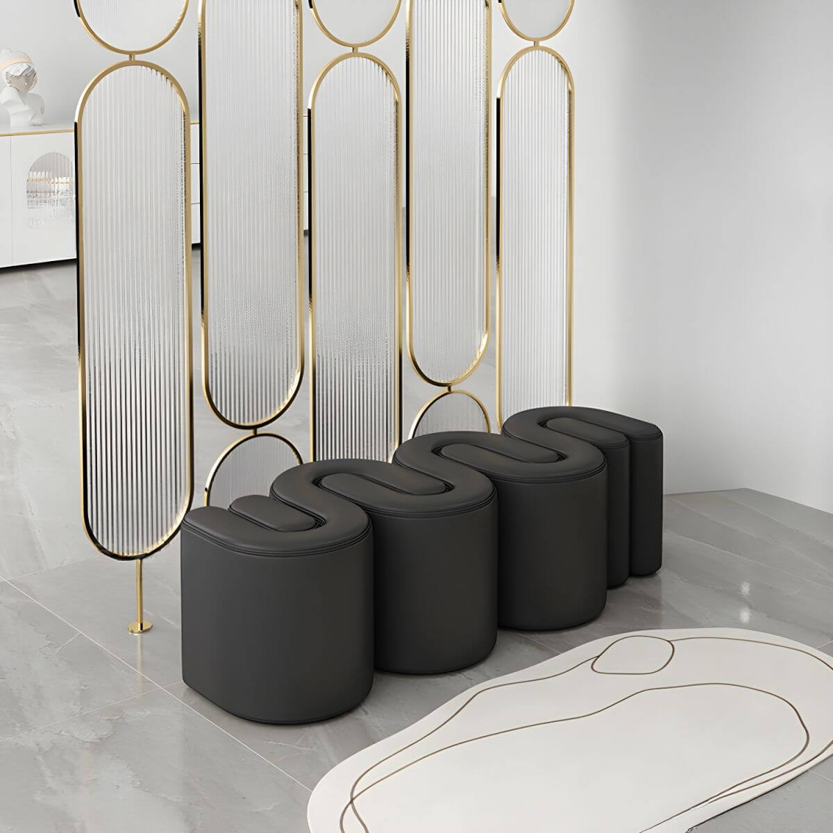 Square wood frame of the accent stool