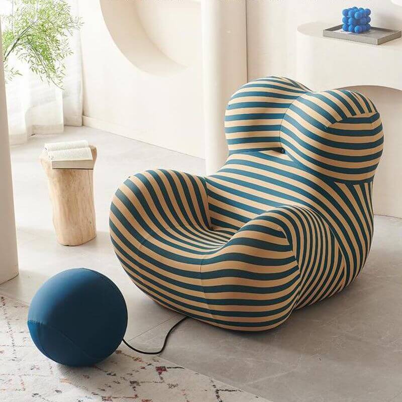 Modish arm chair with fixed back and arms Hauptbild