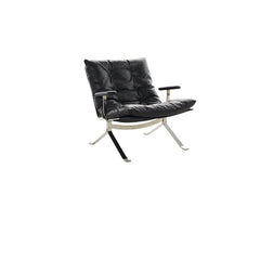 Vintage-inspired lounge chair with luxurious tufting