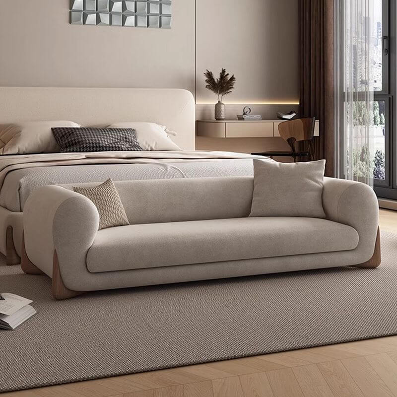 Modish Upholstered Bedroom Bench in Off-White Hauptbild
