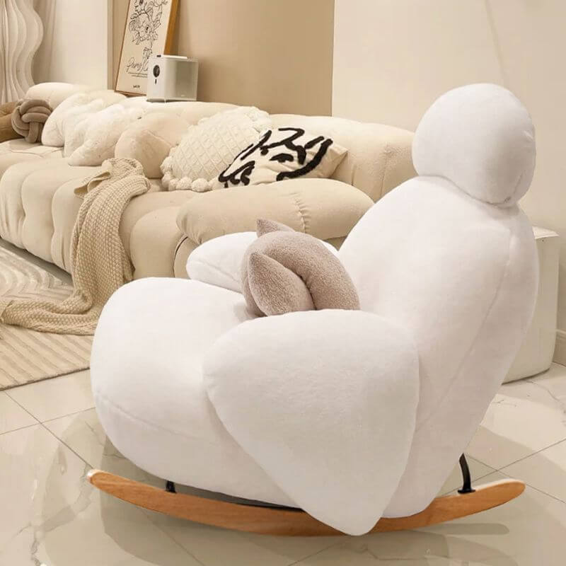 No-Scratch Upholstered Chair in Cream Hauptbild