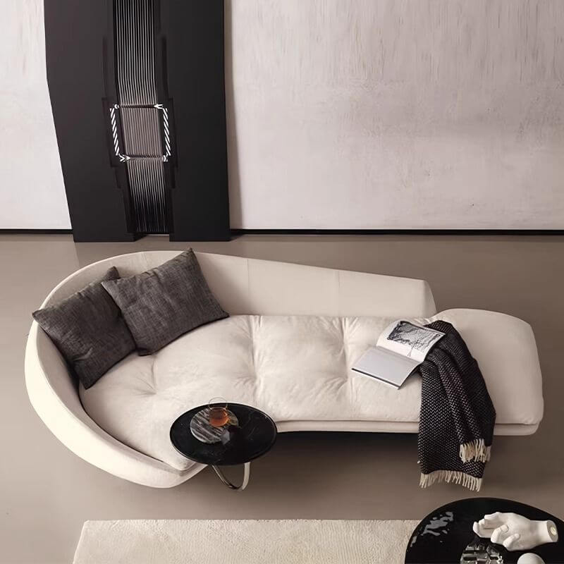 Living room seating arrangement with chaise