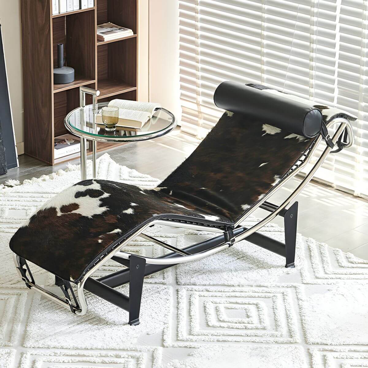 Removable Cushion Recliner in Black Metal Base