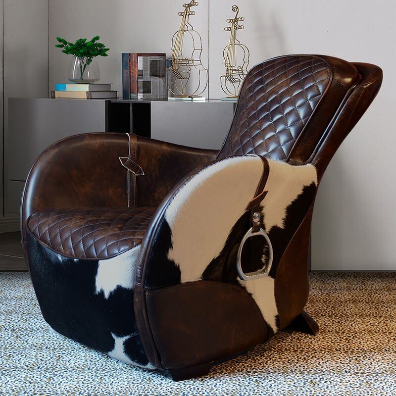 Stylish solid color lounge chair