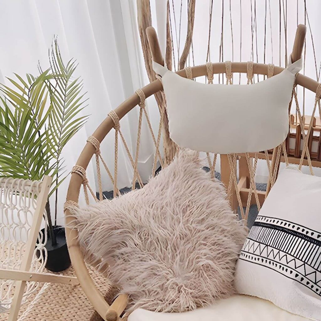 Comfortable seating arrangement with Papasan chair