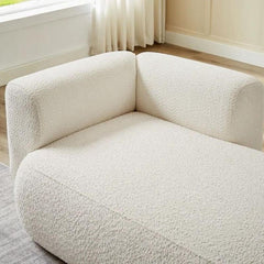 Oversized chaise chair for relaxation