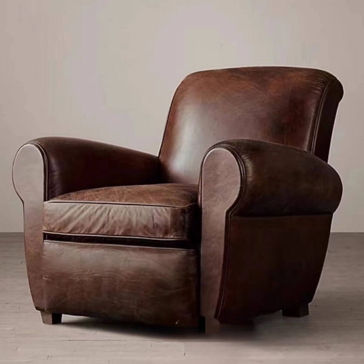 Simplistic Cocoa Foam Living Room Arm Chair front view Imagen principal del producto