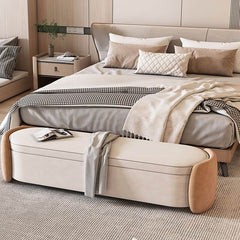 Comfortable and versatile bedroom bench