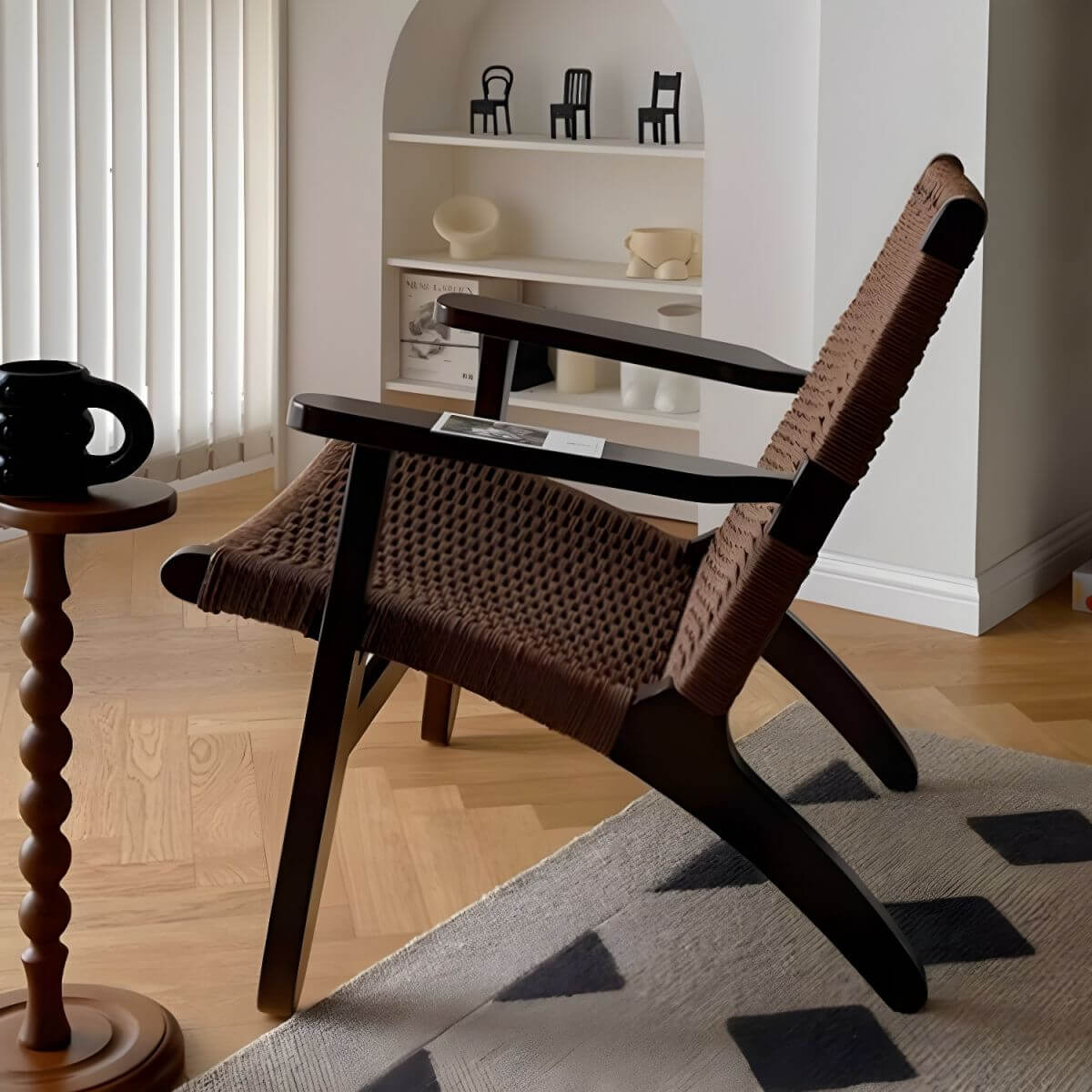 Small Standard Recliner with Scandinavian Style and Independent Foot/Back Movement - Wood Legs Secondary image