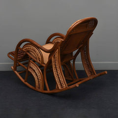 Single-seater rocking chair in traditional style