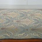 Elegant traditional style vanity stool