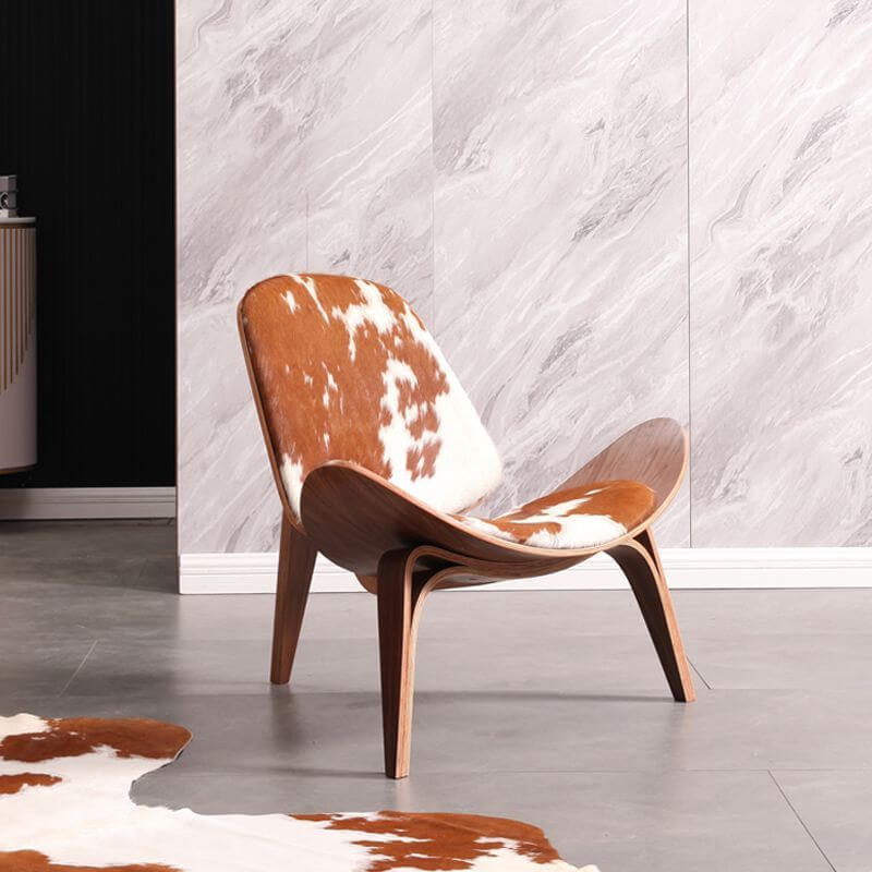Trendy black sepia animal print side chair Hauptbild