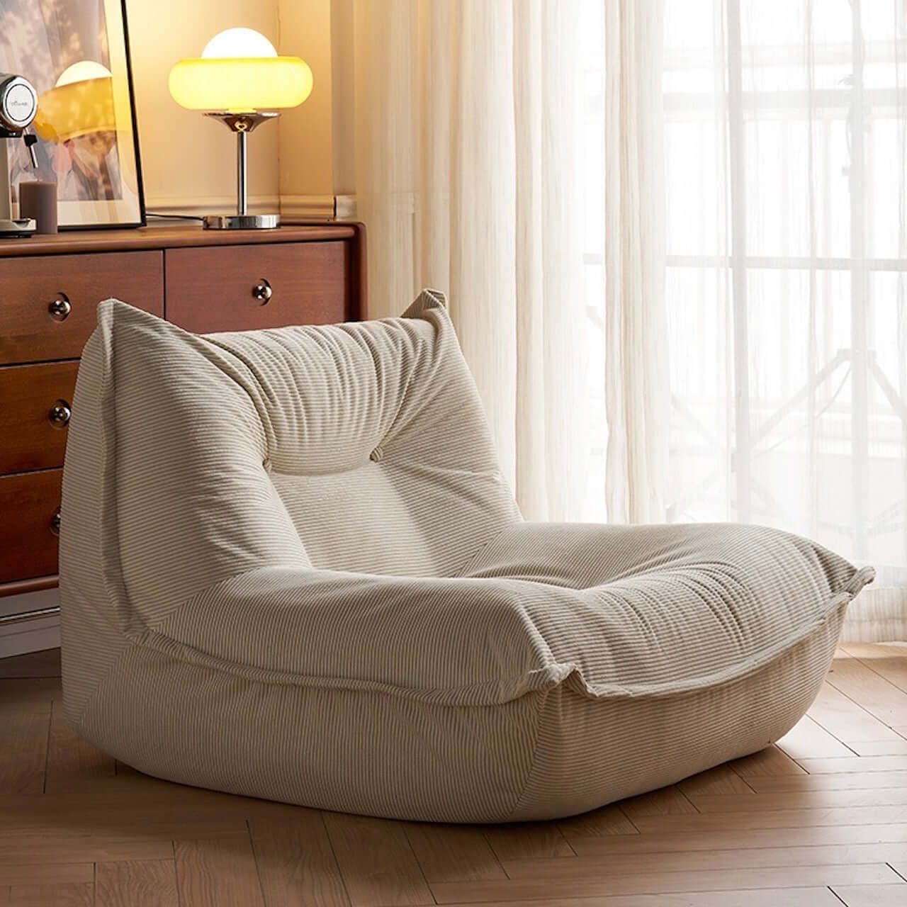 White corduroy single lounge chair with soft recliner design, inspired by Caterpillar Togo sofa main product image メイン画像