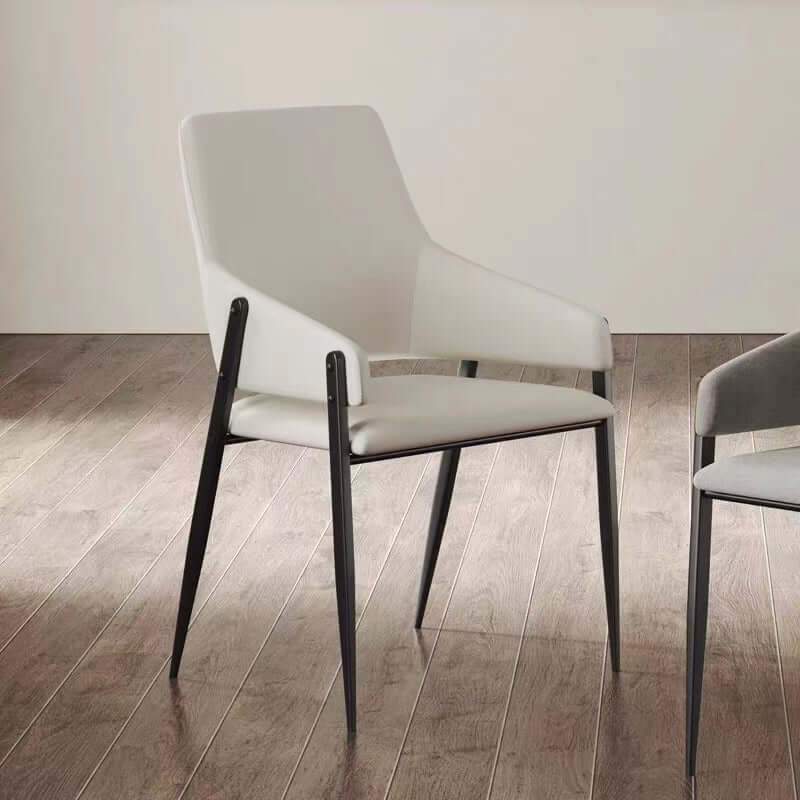 Modern white PU leather upholstered dining chairs in a set of 2 with solid back design メイン画像
