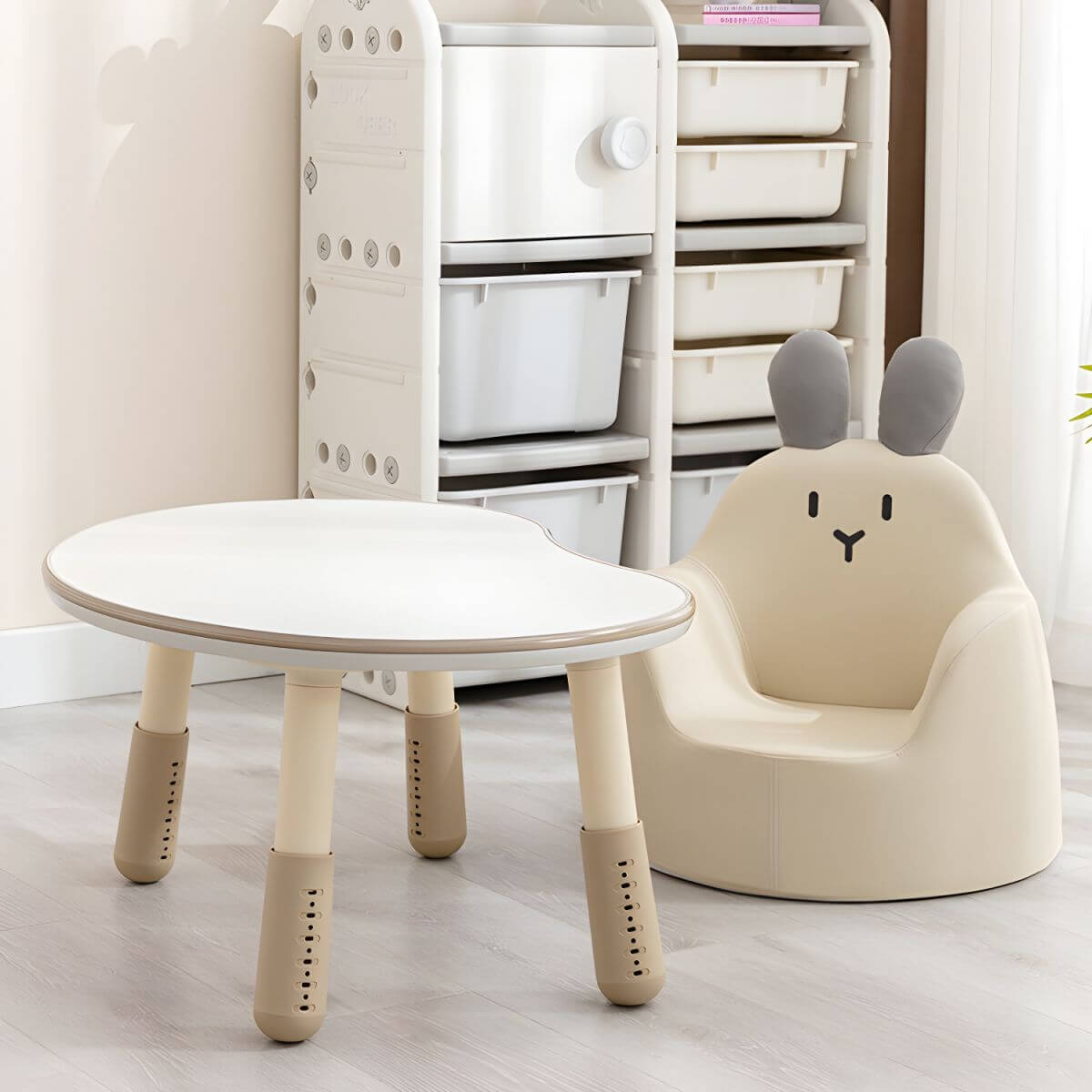 Animal Theme Upholstered Club Chair - Bear, Cat, Dinosaur, Rabbit Main Product Image Imagen principal del producto