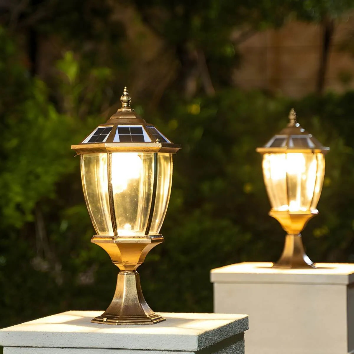 Antique Bronze Solar LED Outdoor Pier Mount Lantern Light Imagen secundaria del producto