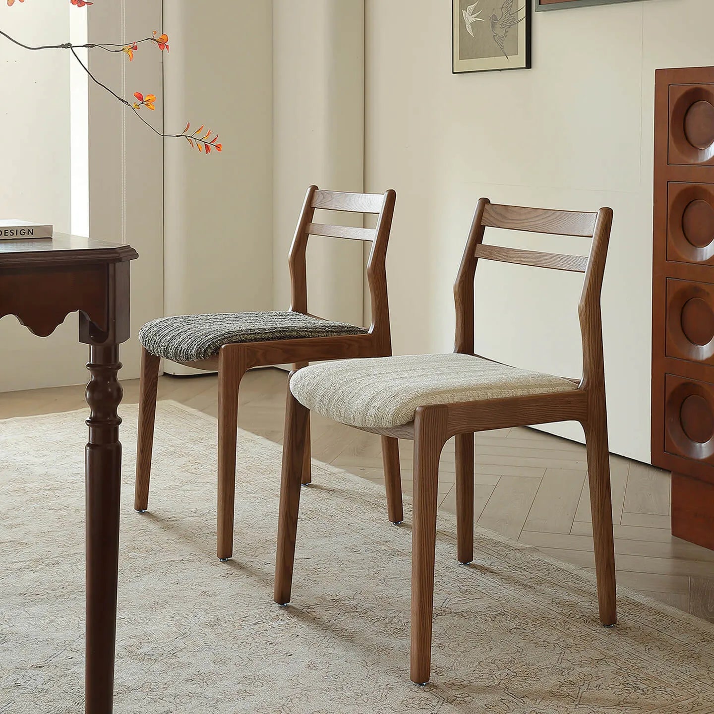 Ash Wood Modern Art Deco Dining Chair with Boucle Seat and Curved Back